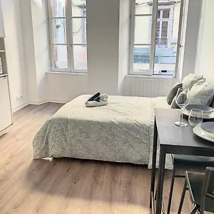 Appartement Gambetta - Studio - Terrasse - Proche Gare, Morlaix